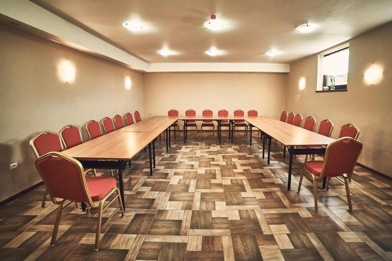 Hotel Ab Tychy Ngoại thất bức ảnh